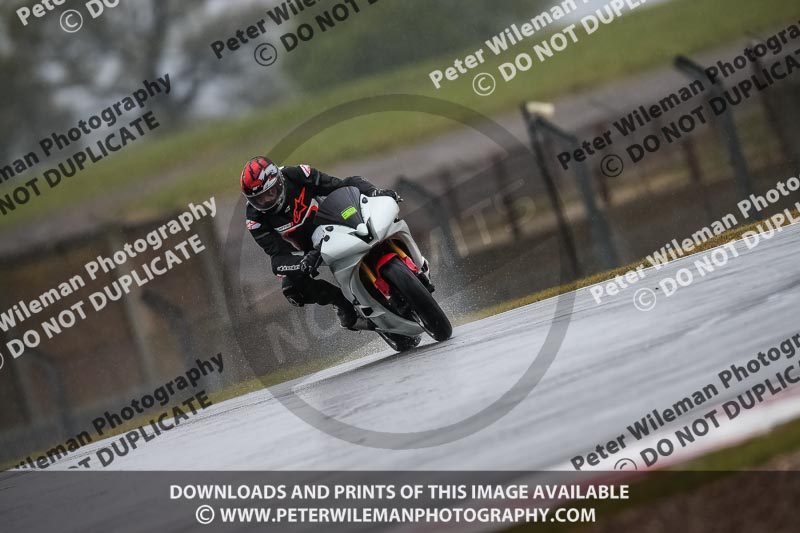 PJM Photography;donington no limits trackday;donington park photographs;donington trackday photographs;no limits trackdays;peter wileman photography;trackday digital images;trackday photos